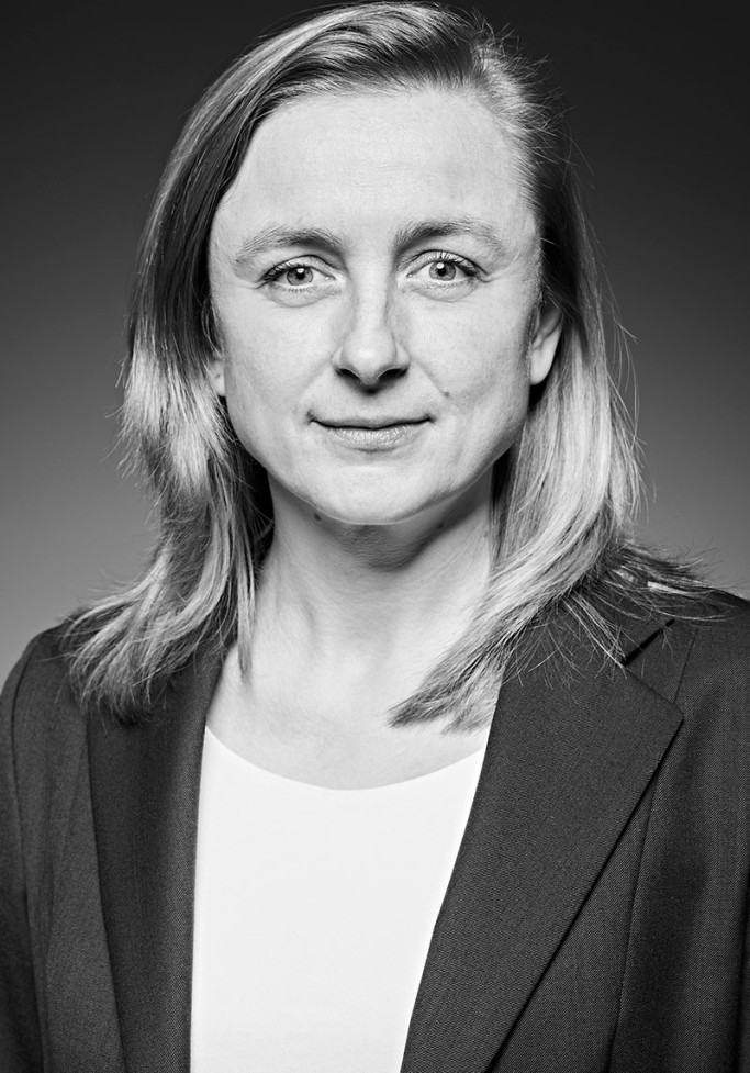 Portrait of Dr. Ina Loebert